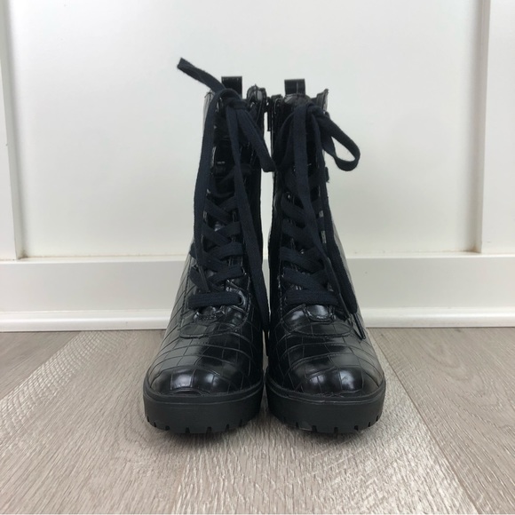 Steve Madden Latch Croc Embossed Black Combat Lace Up Boots Size 8.5 - Picture 5 of 13